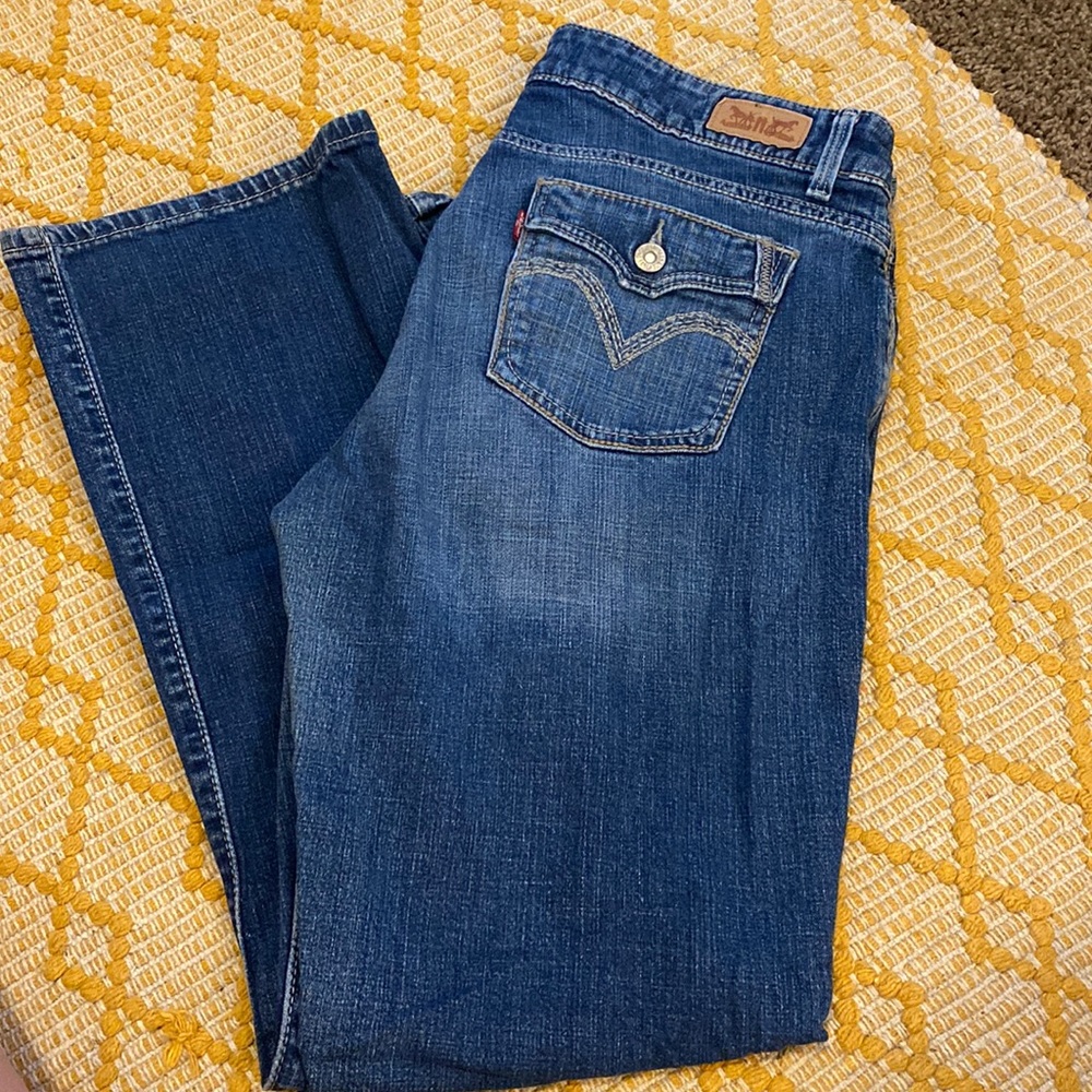 Levi’s curvy bootcut denim W33xL32, good condition